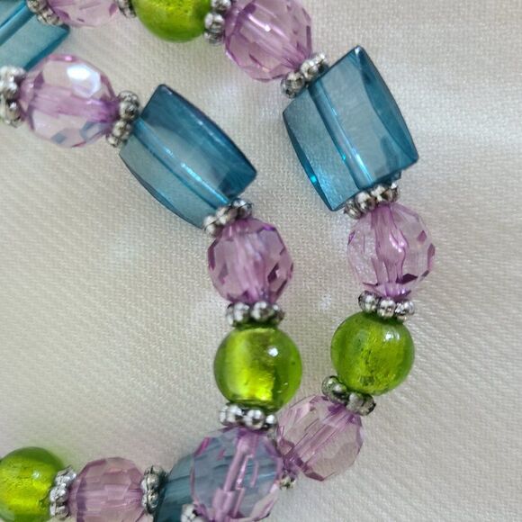 Beautiful Stretch Beaded Bracelet Pair In Purple Turquoise and Green W/ Spacers - Picture 6 of 10